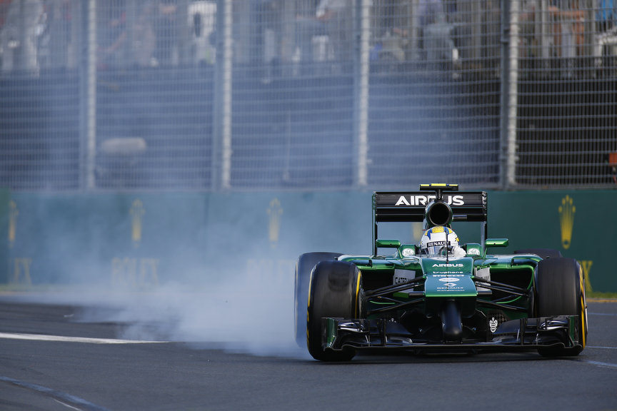 Marcus Ericsson og Caterham har nok potentiale - men det er svært for det lille teams. Især når man flat-spotter sit dæk!
(Foto: Caterham F1 Team)